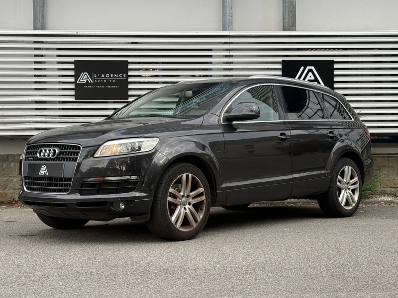 AUDI Q7 3.0 V6 TDI 240CH DPF AMBIENTE QUATTRO TIPTRONIC 7 PLACES