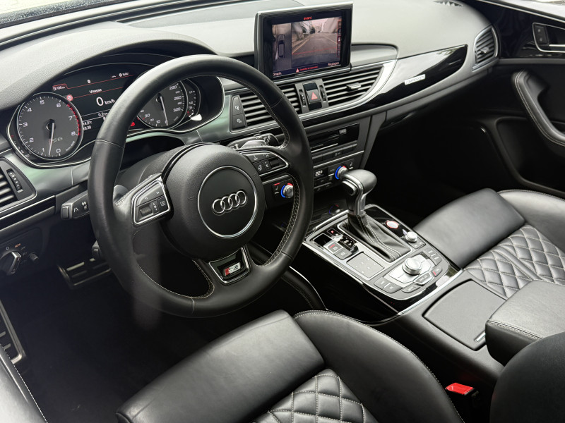 AUDI S6 AVANT - Photo 20