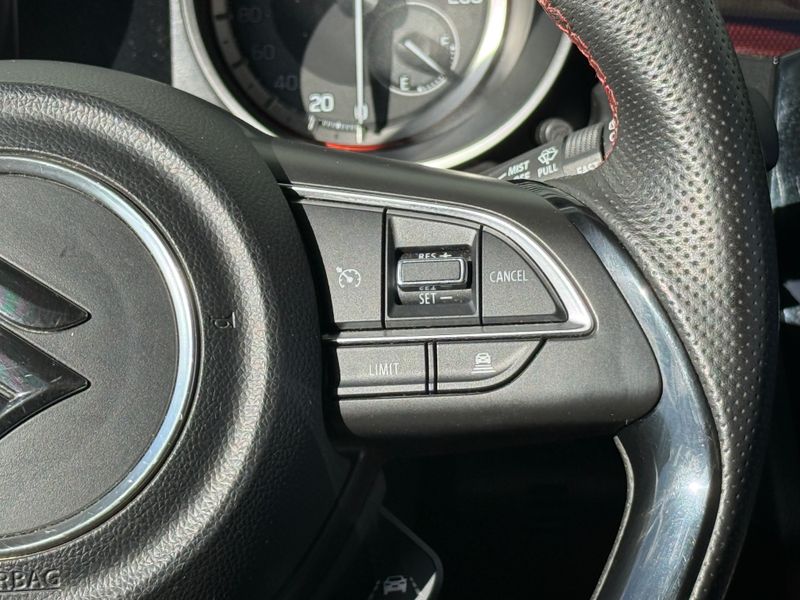 SUZUKI SWIFT - Photo 10