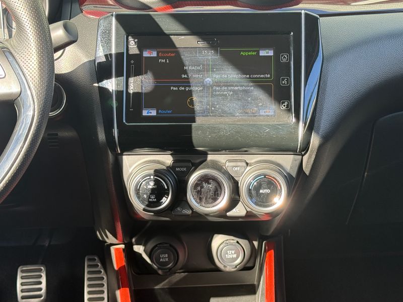 SUZUKI SWIFT - Photo 12