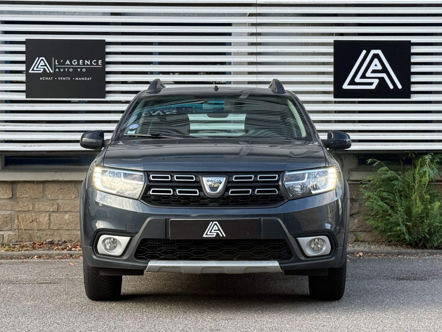 DACIA SANDERO - Photo 2
