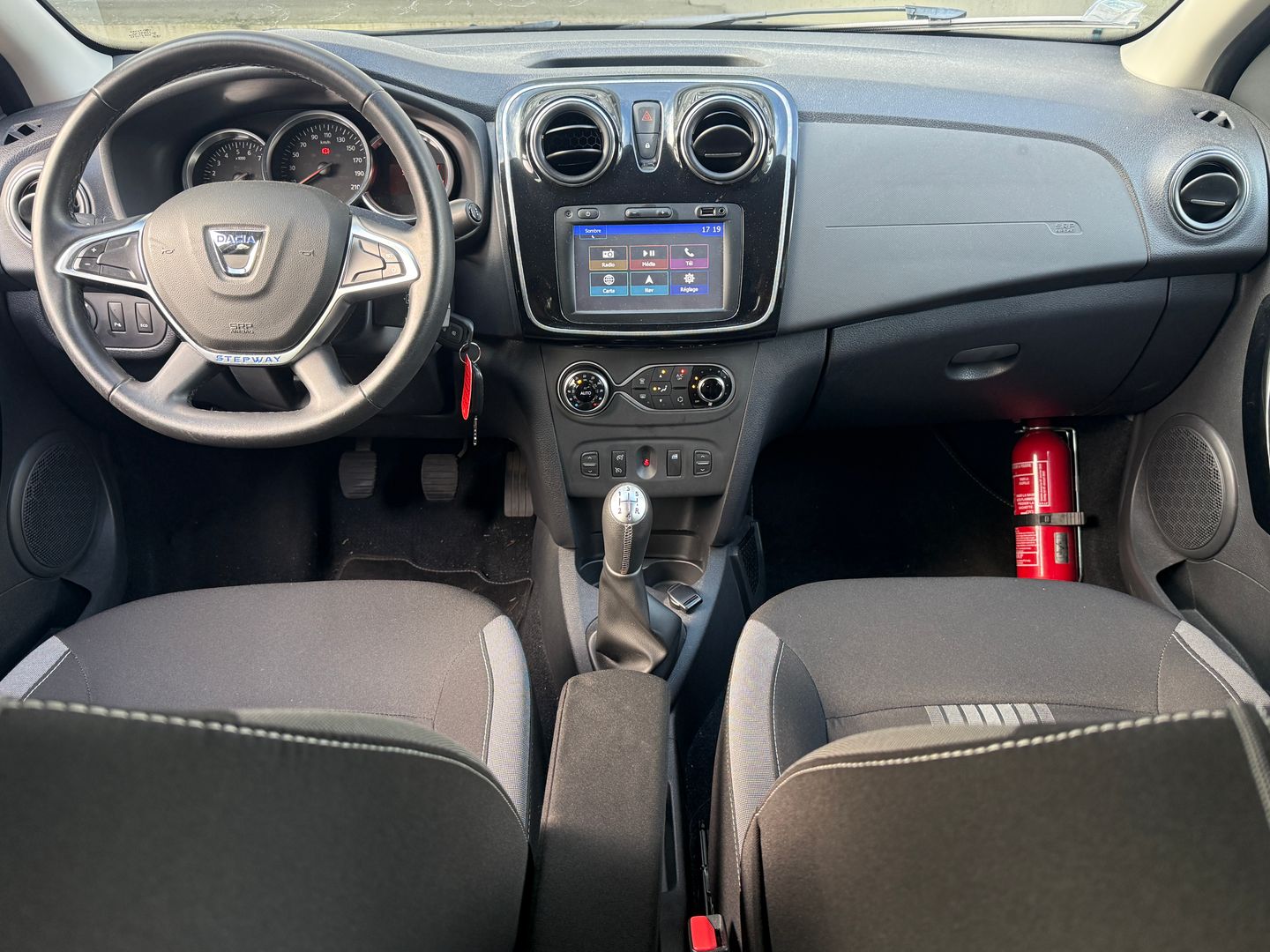 DACIA SANDERO - Photo 7