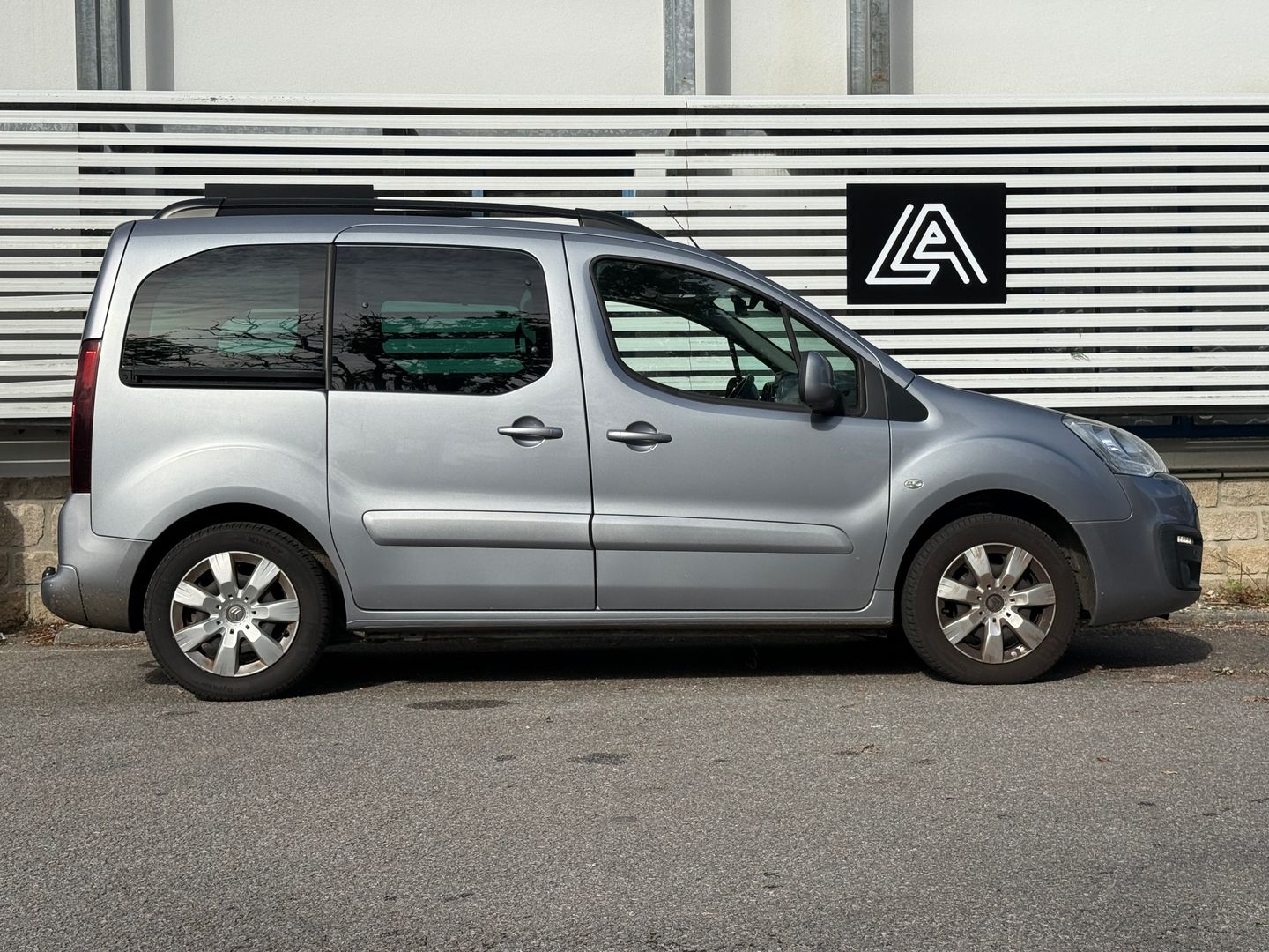 CITROEN BERLINGO - Photo 13
