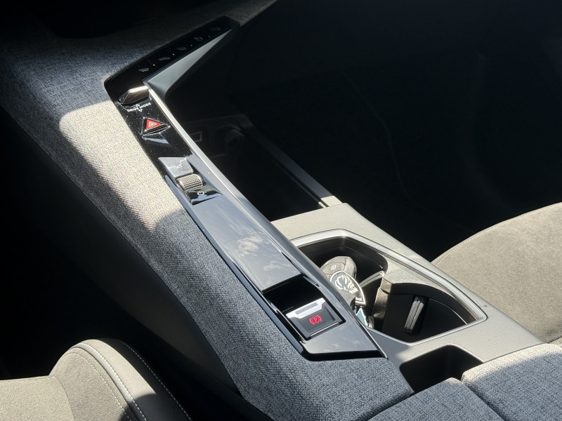 PEUGEOT 3008 - Photo 8