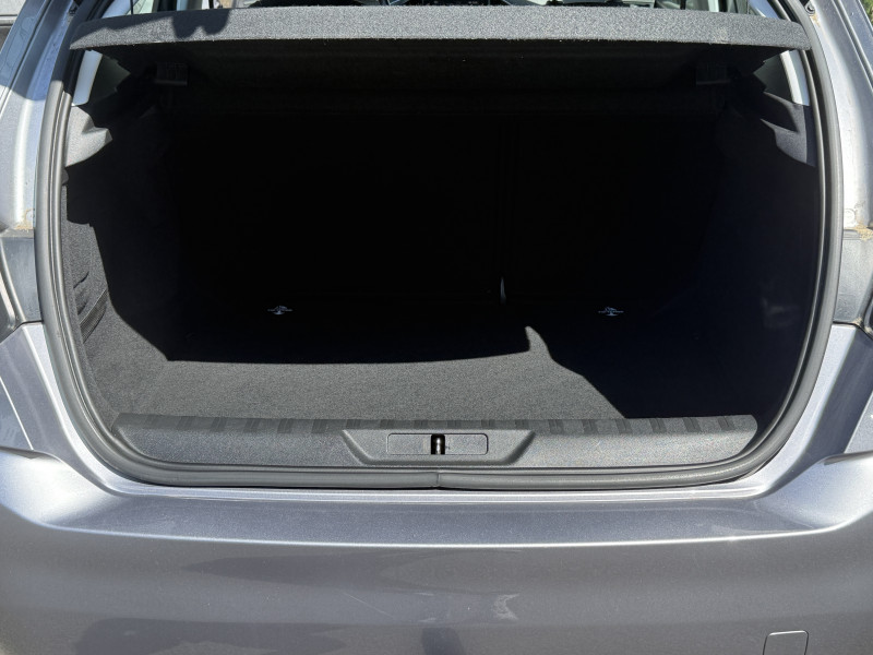 PEUGEOT 308 - Photo 14