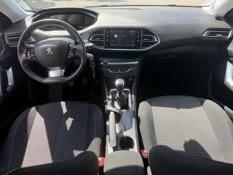 PEUGEOT 308 - Photo 4
