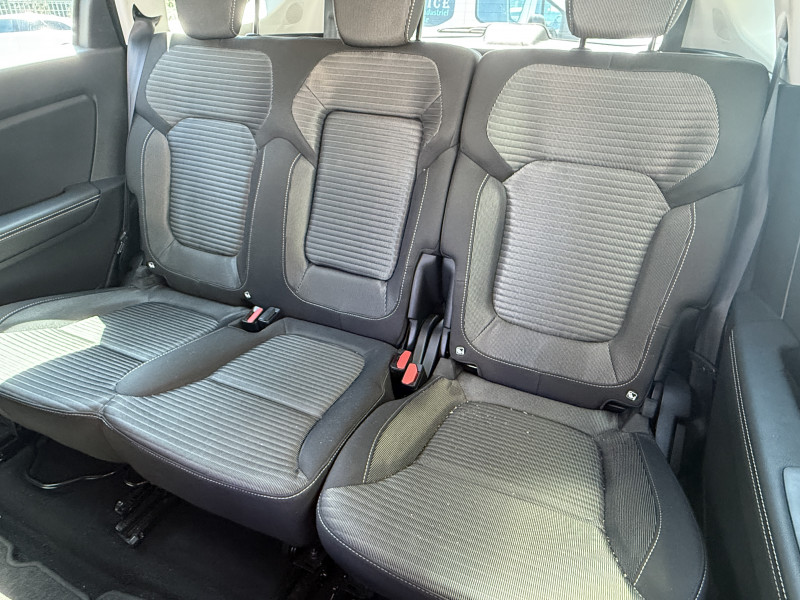 RENAULT GRAND SCENIC IV - Photo 18
