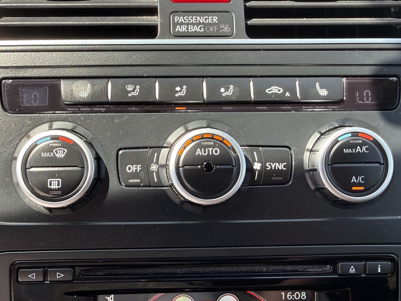 VOLKSWAGEN TOURAN - Photo 16
