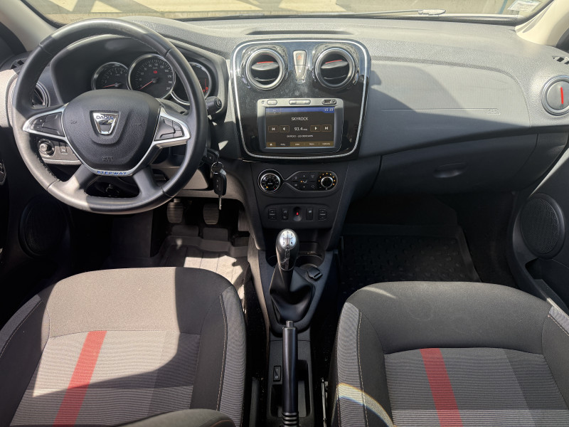 DACIA SANDERO - Photo 7