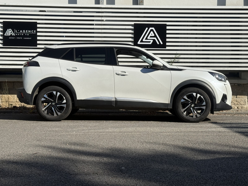 PEUGEOT 2008 - Photo 13