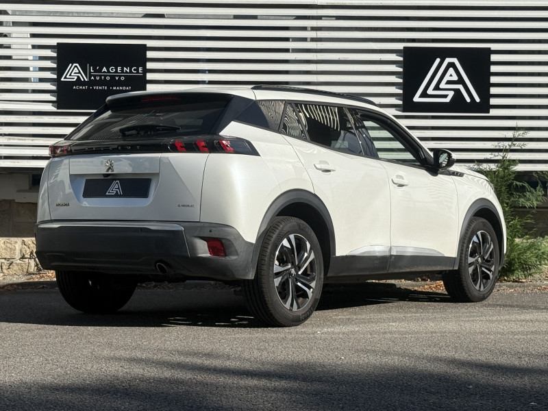 PEUGEOT 2008 - Photo 3