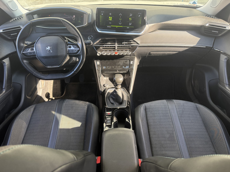 PEUGEOT 2008 - Photo 6