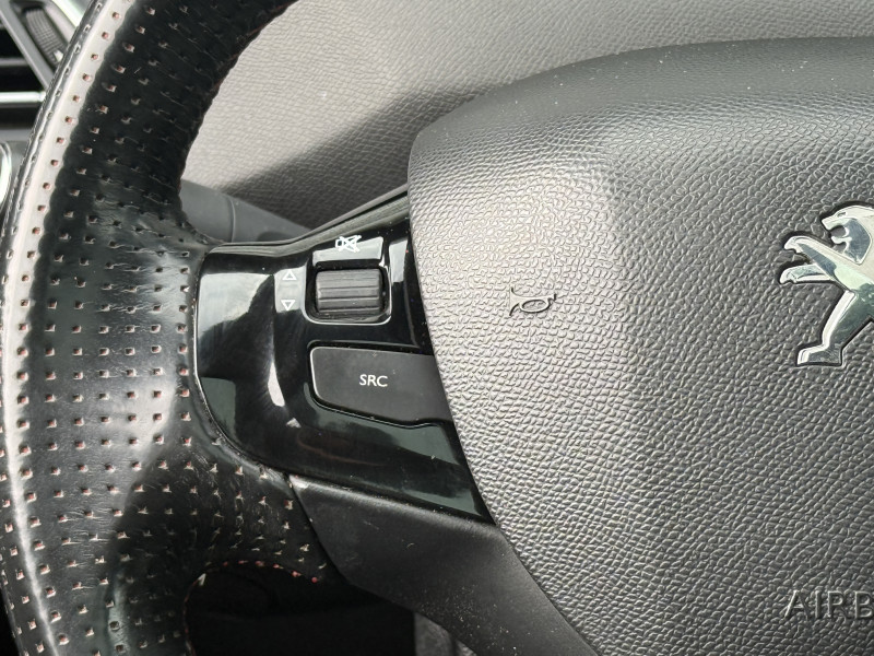 PEUGEOT 308 - Photo 10