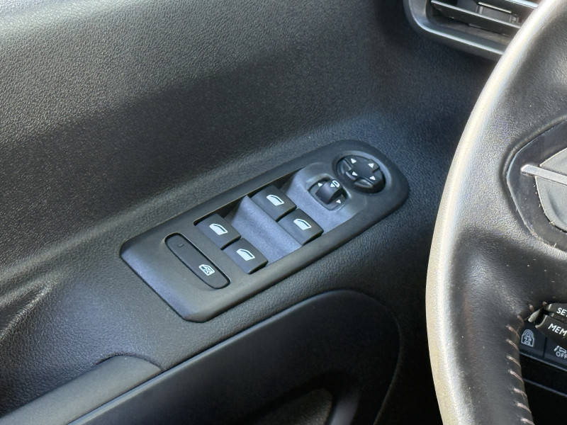 PEUGEOT RIFTER - Photo 18