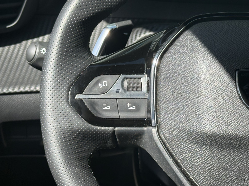 PEUGEOT 208 - Photo 10