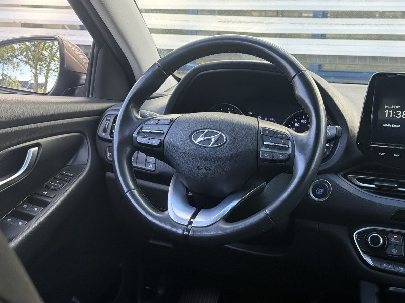 HYUNDAI I30 - Photo 9